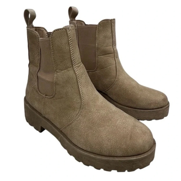 Dirty Laundry Women's Margo Chelsea Boot Brown Size 9 Ankle Chunky Heel - Picture 16 of 16